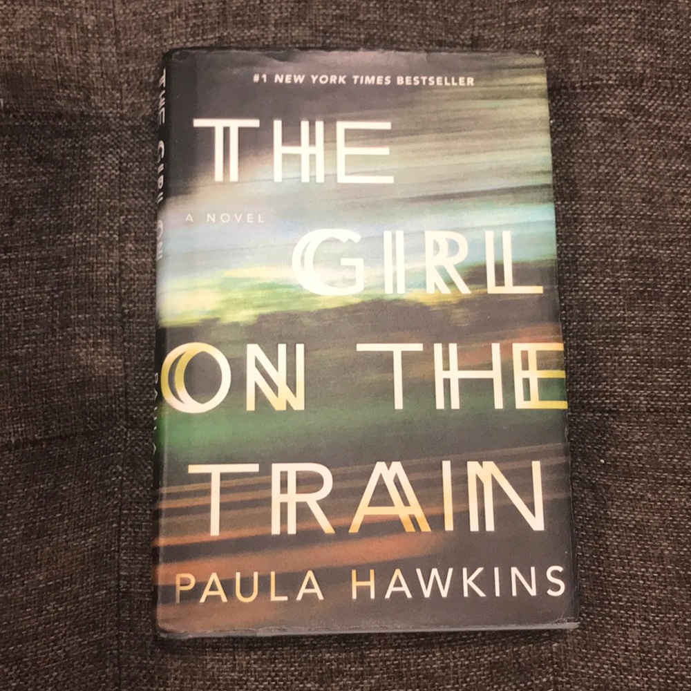 The girl on the train | book